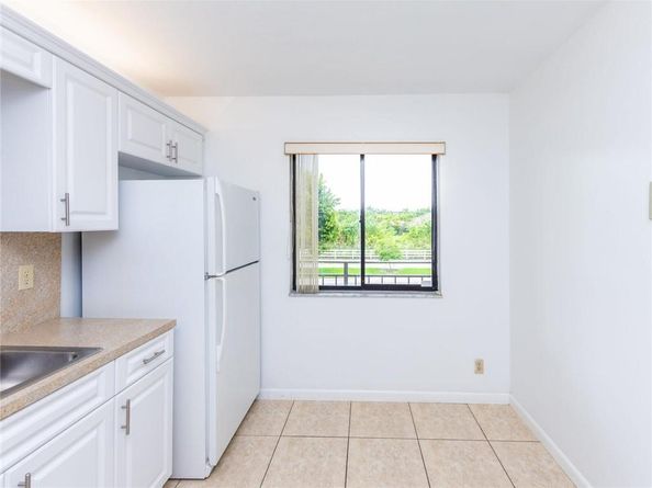 16243 Saddle Club Rd 204, Weston FL 33326