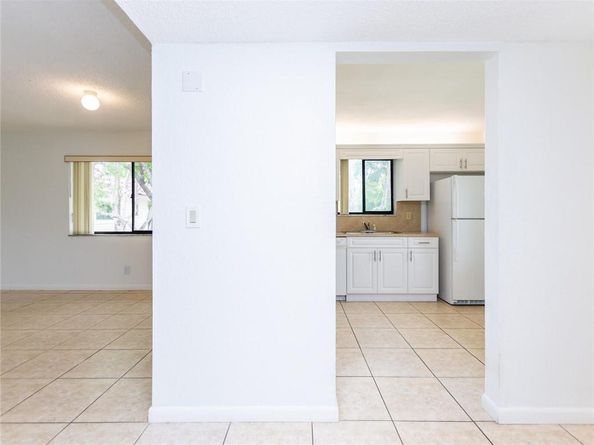 16243 Saddle Club Rd 204, Weston FL 33326