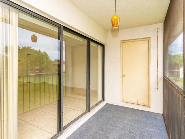 16243 Saddle Club Rd 204, Weston FL 33326