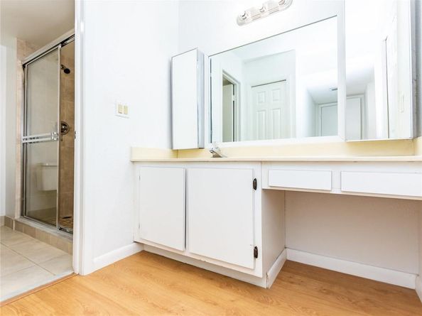 16243 Saddle Club Rd 204, Weston FL 33326