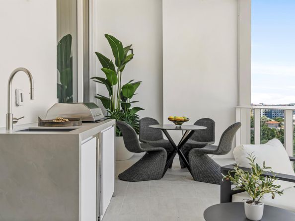 220 SE Mizner Boulevard Ph10, Boca Raton FL 33432