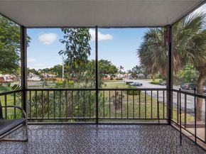 7300 NW 17th St 203, Plantation FL 33313