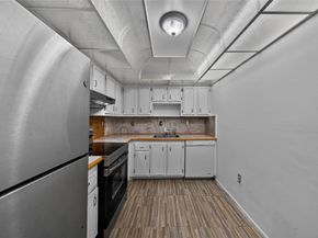 7300 NW 17th St 203, Plantation FL 33313