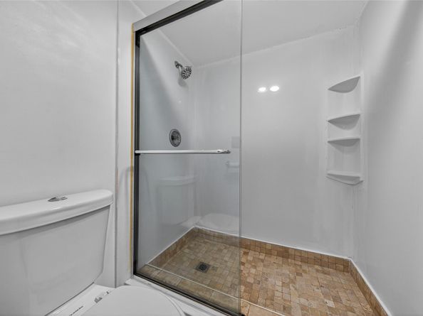 7300 NW 17th St 203, Plantation FL 33313