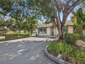 126 Sherwood Circle 12a, Jupiter FL 33458