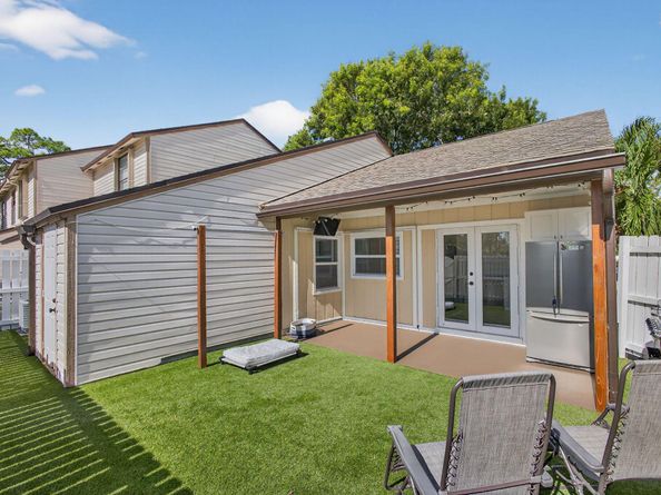 126 Sherwood Circle 12a, Jupiter FL 33458