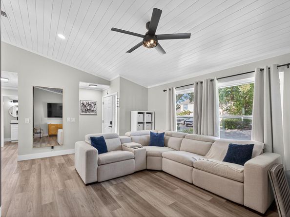 126 Sherwood Circle 12a, Jupiter FL 33458