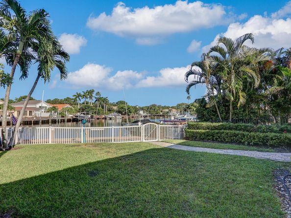 2211 Marseille Drive, Palm Beach Gardens FL 33410