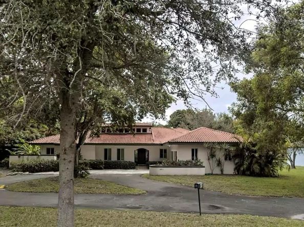 401 Farmington Dr, Plantation FL 33317