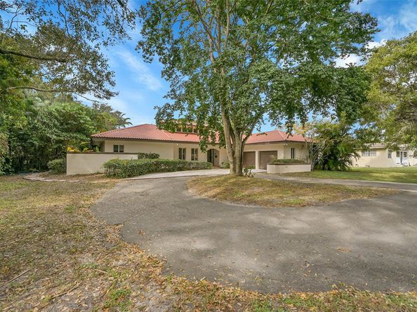 401 Farmington Dr, Plantation FL 33317