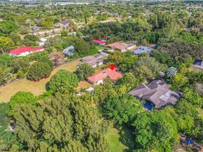 401 Farmington Dr, Plantation FL 33317