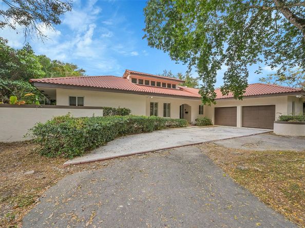 401 Farmington Dr, Plantation FL 33317