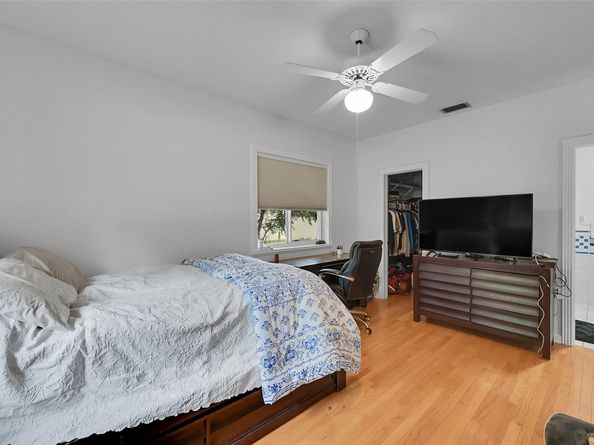 401 Farmington Dr, Plantation FL 33317