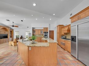 401 Farmington Dr, Plantation FL 33317