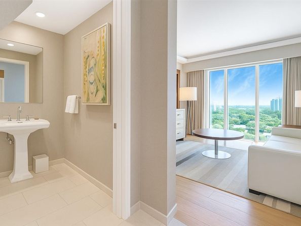 551 N Fort Lauderdale Beach Blvd 2201, Fort Lauderdale FL 33304