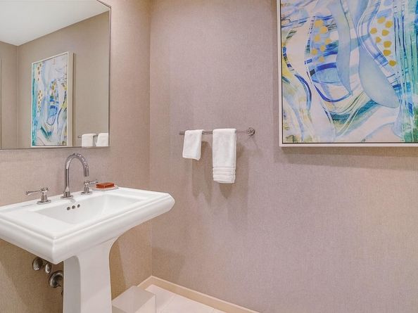 551 N Fort Lauderdale Beach Blvd 2201, Fort Lauderdale FL 33304