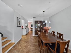 201 NE 16th Pl 104, Fort Lauderdale FL 33305