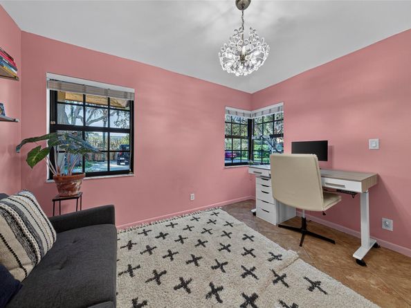 201 NE 16th Pl 104, Fort Lauderdale FL 33305