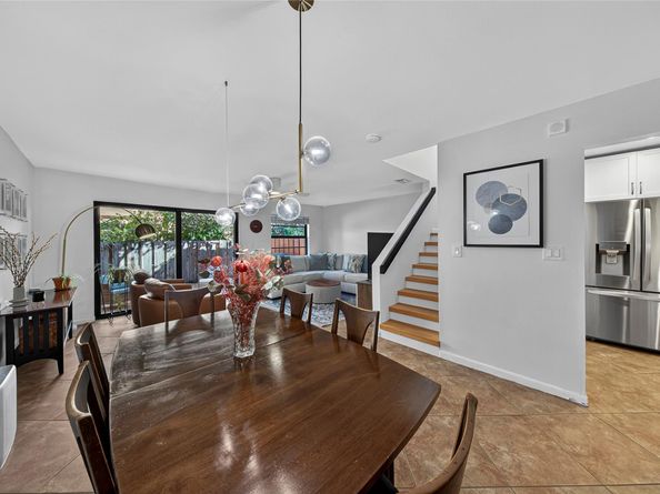 201 NE 16th Pl 104, Fort Lauderdale FL 33305