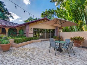 201 NE 16th Pl 104, Fort Lauderdale FL 33305