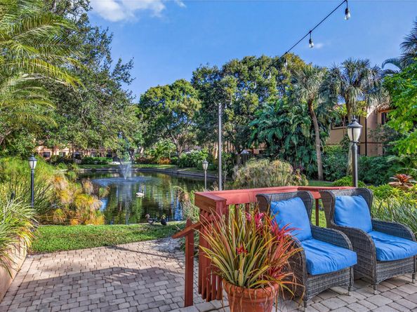 201 NE 16th Pl 104, Fort Lauderdale FL 33305