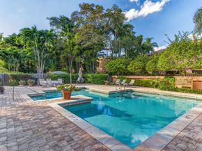 201 NE 16th Pl 104, Fort Lauderdale FL 33305