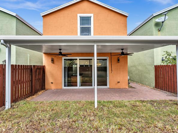 3114 Shelby Way, Palm Springs FL 33461