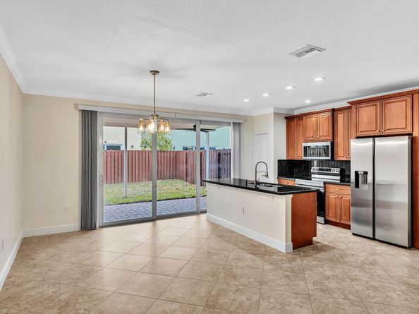 3114 Shelby Way, Palm Springs FL 33461