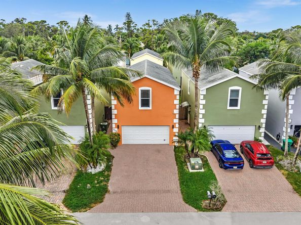 3114 Shelby Way, Palm Springs FL 33461