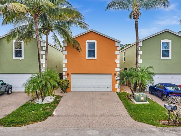 3114 Shelby Way, Palm Springs FL 33461