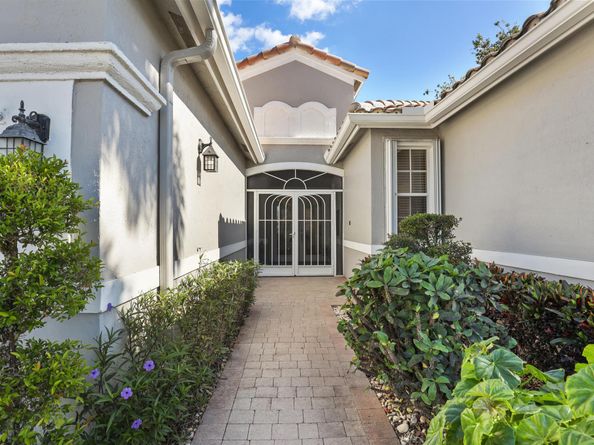 6657 Pavone Street, Lake Worth FL 33467