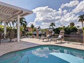 3851 NE 26th Ave, Lighthouse Point FL 33064