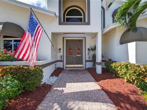 3851 NE 26th Ave, Lighthouse Point FL 33064