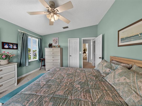 3851 NE 26th Ave, Lighthouse Point FL 33064