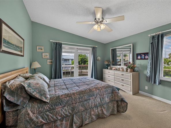 3851 NE 26th Ave, Lighthouse Point FL 33064