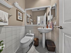 3851 NE 26th Ave, Lighthouse Point FL 33064