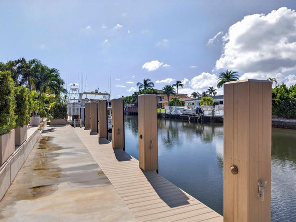 3851 NE 26th Ave, Lighthouse Point FL 33064