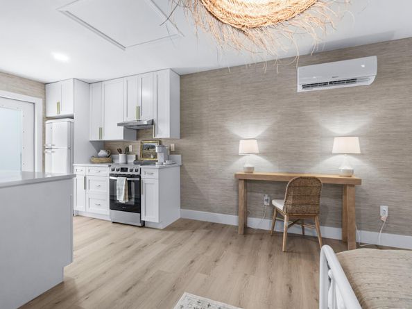 512 49th Street, West Palm Beach FL 33407