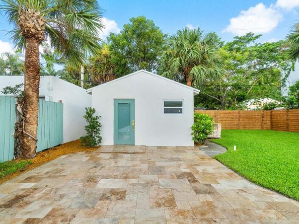 512 49th Street, West Palm Beach FL 33407