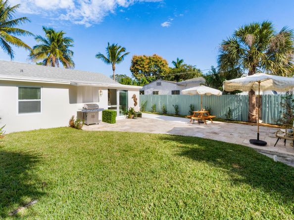 512 49th Street, West Palm Beach FL 33407