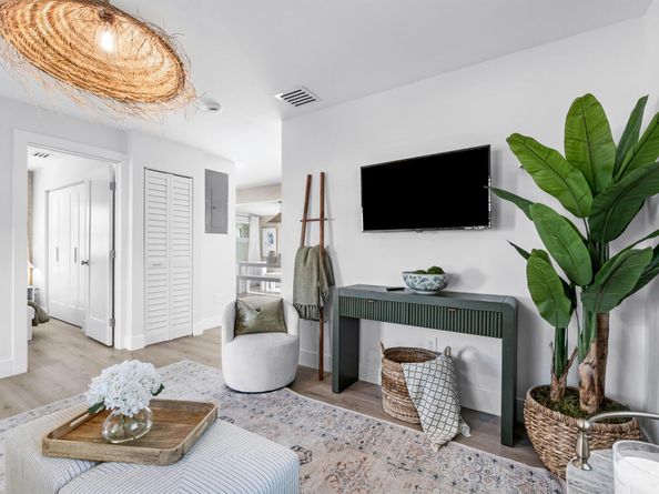 512 49th Street, West Palm Beach FL 33407