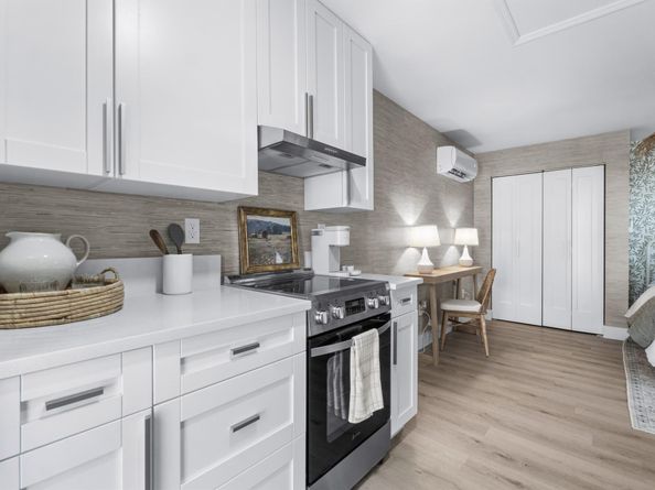 512 49th Street, West Palm Beach FL 33407