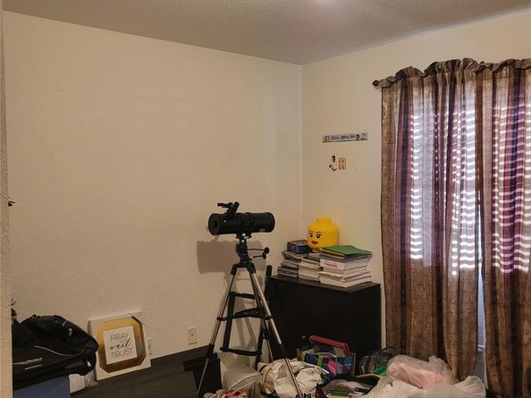 21003 NW 14th Pl 4, Miami FL 33169