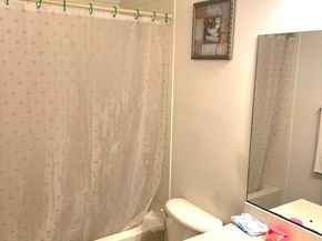 21003 NW 14th Pl 4, Miami FL 33169