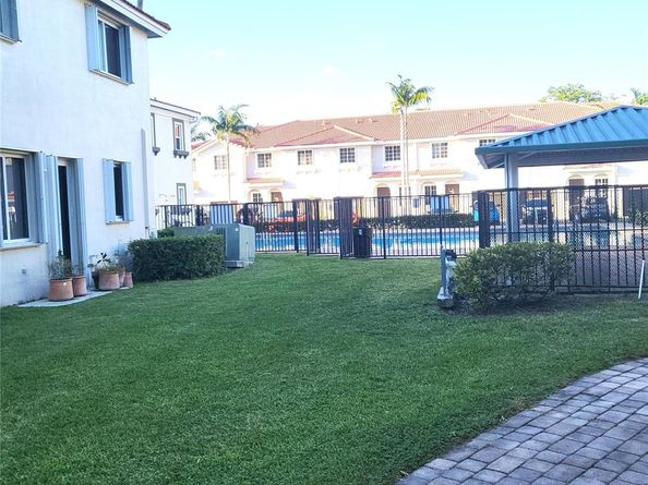 21003 NW 14th Pl 4, Miami FL 33169