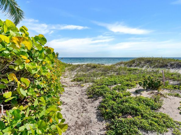 3051 S Ocean Boulevard 7020, Boca Raton FL 33432