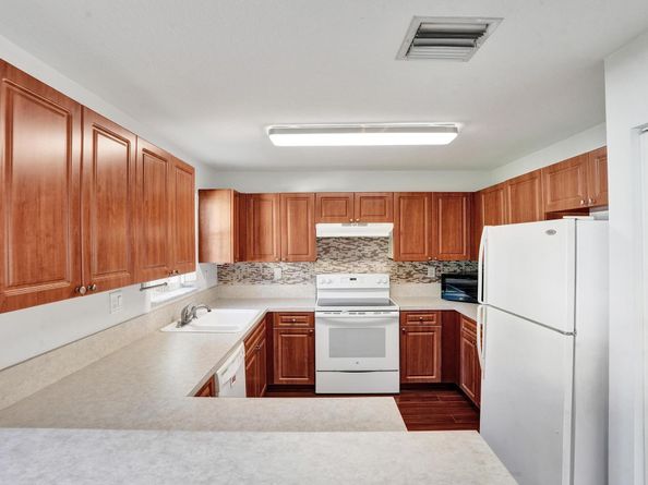 2298 NW 171st Ter, Pembroke Pines FL 33028