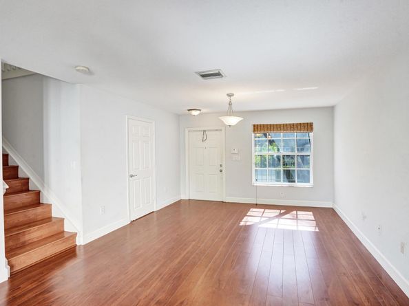 2298 NW 171st Ter, Pembroke Pines FL 33028