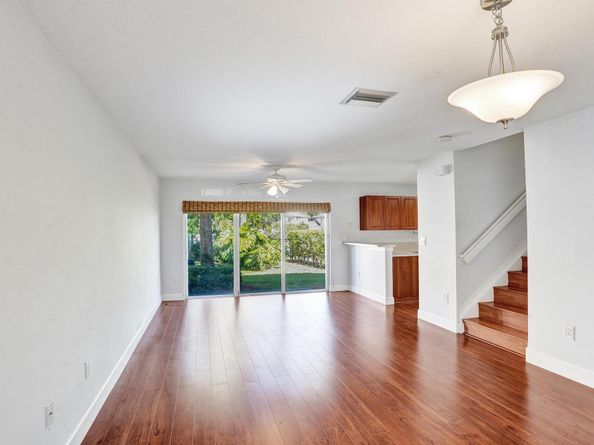 2298 NW 171st Ter, Pembroke Pines FL 33028