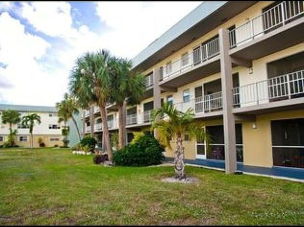 300 Layne Blvd 215, Hallandale Beach FL 33009